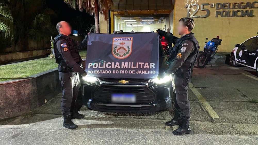 Homem derruba idosa e é preso com drogas durante fuga em São Pedro da Aldeia