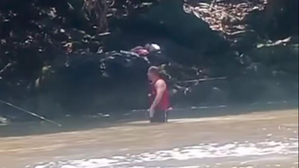 Carro cai no rio Piabanha, em Areal, e ocupantes morrem no acidente