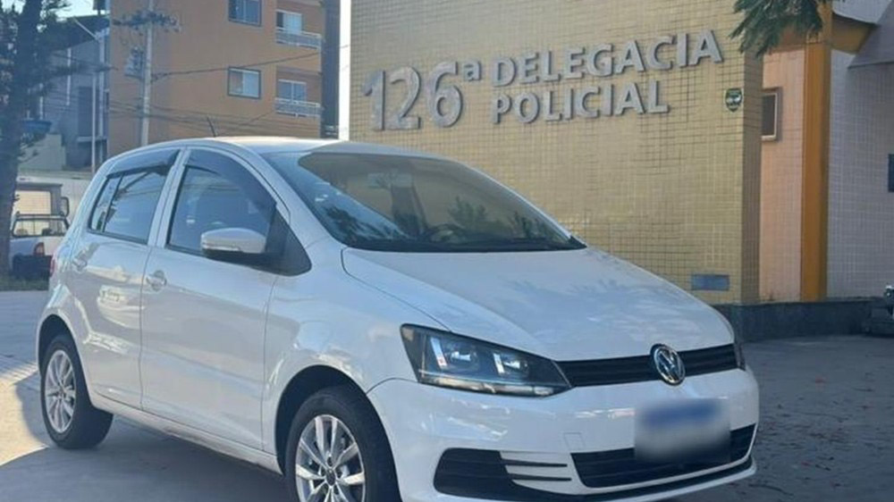 Carro é furtado em lava-jato e recuperado minutos depois em Cabo Frio