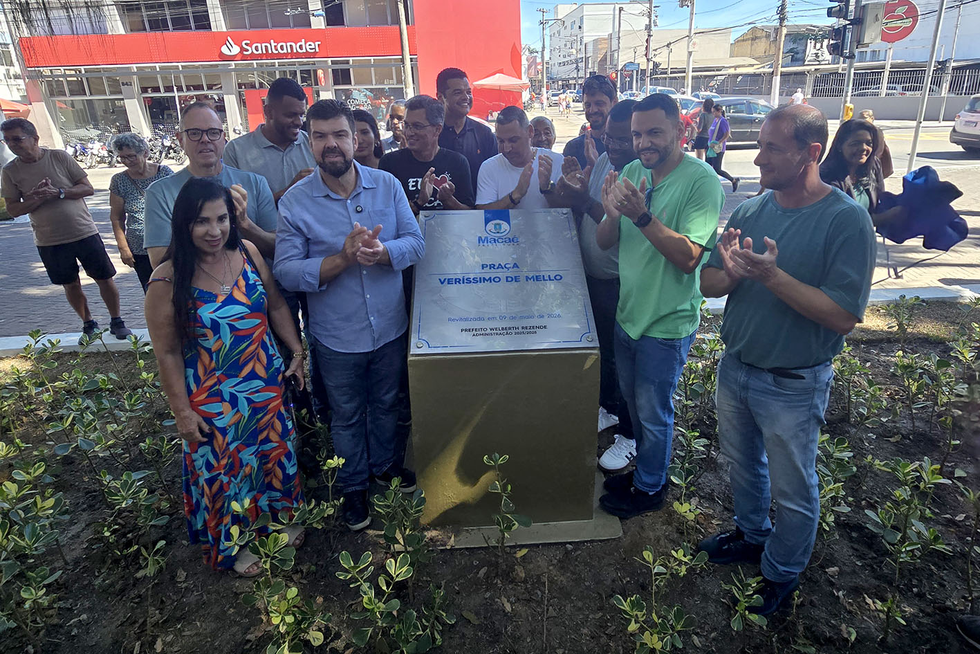 Praça Veríssimo de Mello é reinaugurada e retorna como marco histórico, cultural e de convivência em Macaé