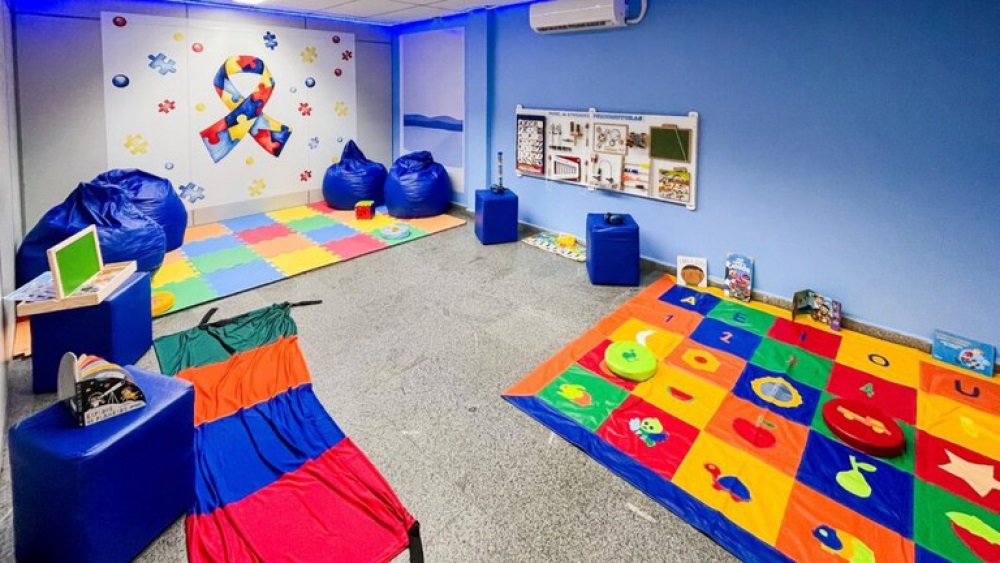 Câmara do Rio institui salas de regulação sensorial para alunos autistas e neurodivergentes