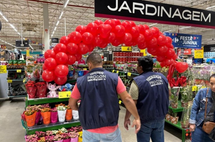 Procon de Campos encontra variação de até 256% em presentes para o Dia dos Namorados