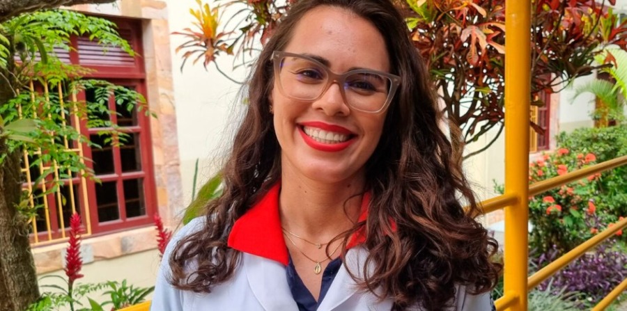 Bióloga de Macaé conclui doutorado com foco no agronegócio e retorna ao Cecierj como tutora