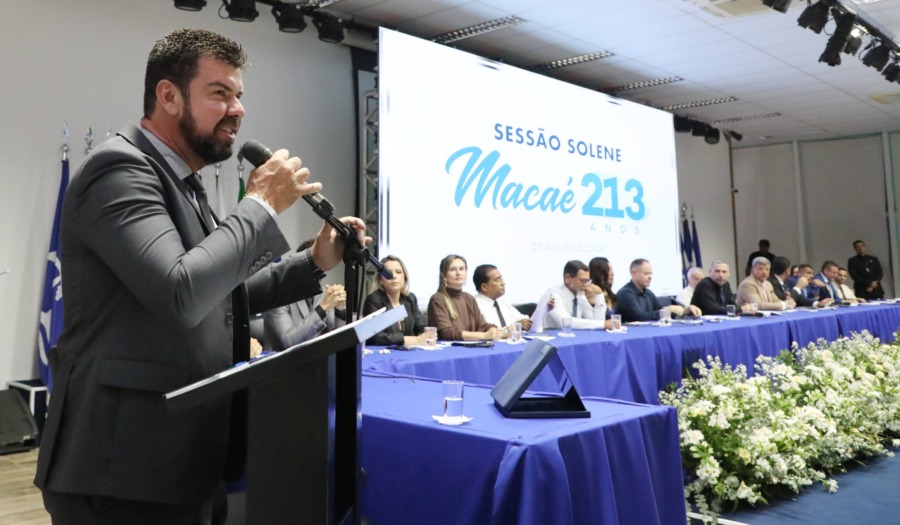 Câmara Municipal reúne autoridades e reconhece protagonistas do desenvolvimento de Macaé