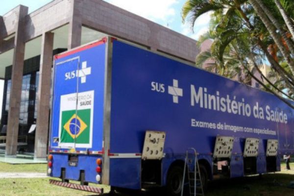 Campos recebe unidade móvel com exames de imagem pelo programa Agora Tem Especialistas