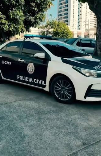 Empregada confessa furto de joias avaliadas em R$ 85 mil e leva Polícia Civil a quatro joalherias em Campos