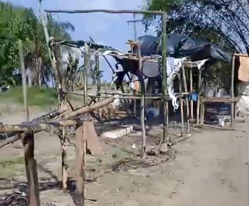 Incêndio destrói acampamento em Silva Jardim e moradores denunciam ataque criminoso